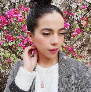 Meet your Posher, Daniela